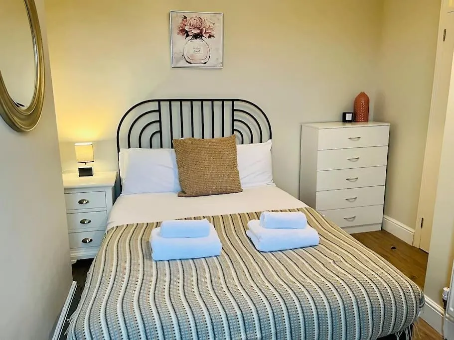 Holiday home Spacious Home With On-Street Parking Cardiff United Kingdom