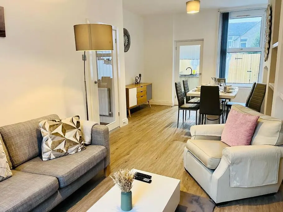Holiday home Spacious Home With On-Street Parking Cardiff United Kingdom